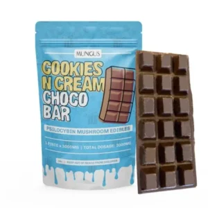 COOKIES & CREAM CHOCOLATE BARS (3.5GS EACH)